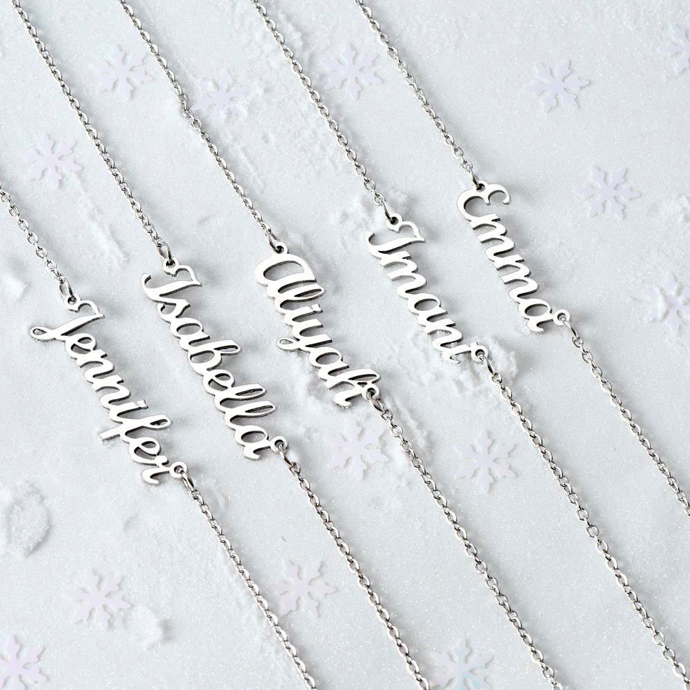 Custom Name Necklace: I'm in love