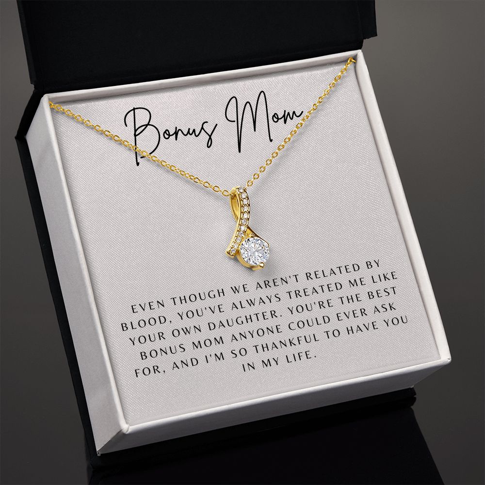 Alluring Beauty Necklace: Bonus Mom