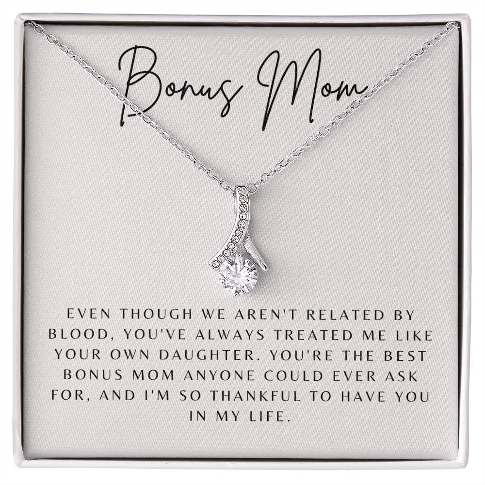 Alluring Beauty Necklace: Bonus Mom