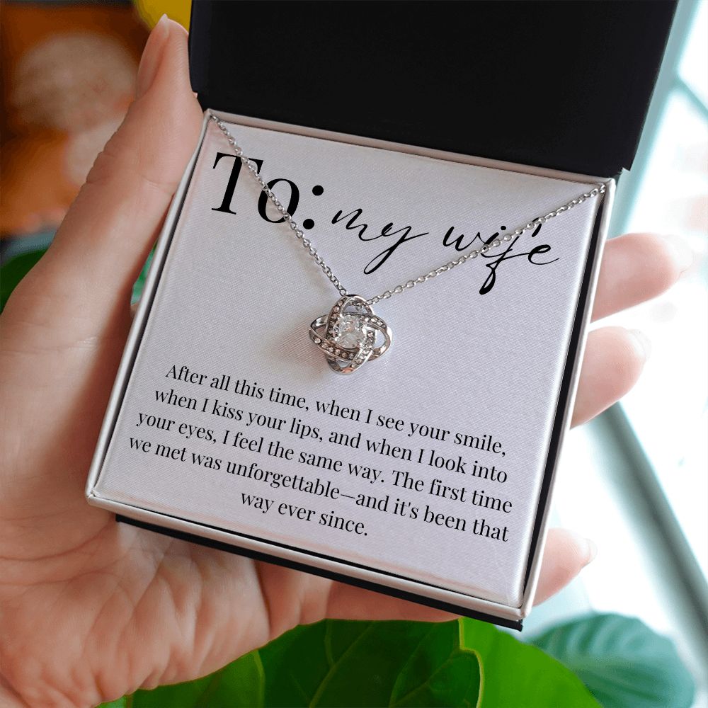 Love Knot Necklace: The First Time We Met Was Unforgettable