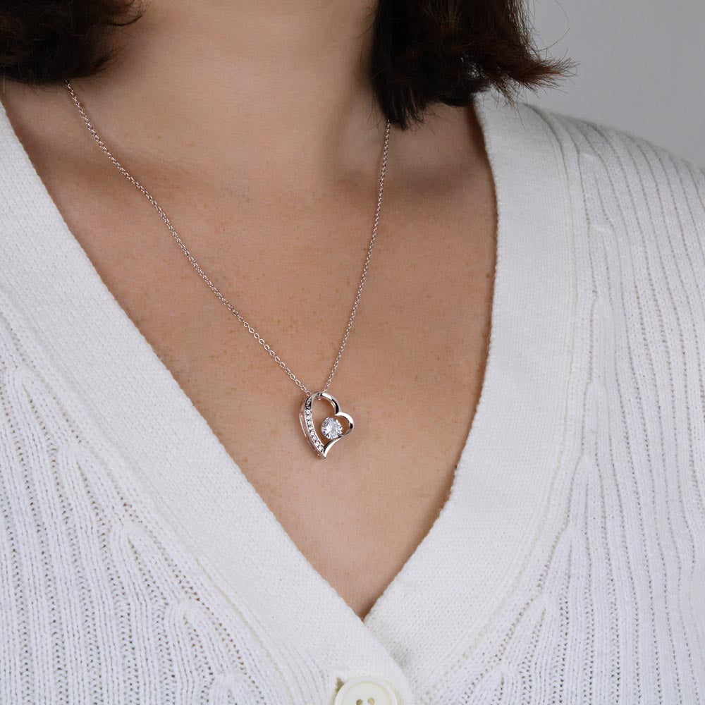 Forever Love Heart Necklace: To My Loving Mom